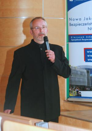 Dr Krzysztof Horosiewicz, były wykładowca Wyższej Szkoły Policji
w Szczytnie