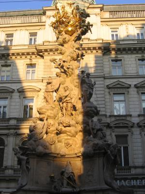 Kolumna morowa w Wiedniu wzniesiona na pamiątkę ofiar epidemii dżumy w 1679 roku