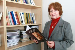 Prof. dr hab. Magdalena Wandzioch z Zakładu Literatury i Kultury Francuskiej i Frankofońskiej UŚ