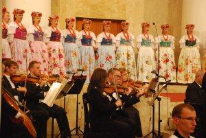 W czasie uroczystości została wręczona nagroda Lux ex Silesia, którą w tym roku otrzymał Zespół Pieśni i Tańca "Śląsk"
