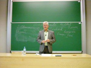 Pierre Nepveu przedstawił wykład na temat amerykańskich frankofonii