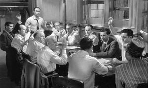 Kadr z filmu Dwunastu gniewnych ludzi, reż. Sidney Lumet (1957)