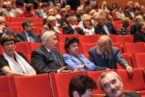 10 czerwca w sali koncertowej Akademii Muzycznej im. Karola
Szymanowskiego w Katowicach odbył się XXI uroczysty koncert
akademicki
