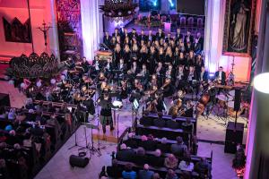 16 grudnia 2018 roku w kościele Niepokalanego Poczęcia Najświętszej
Maryi Panny w Katowicach odbył się koncert przedświąteczny
„W radosnym oczekiwaniu...”
