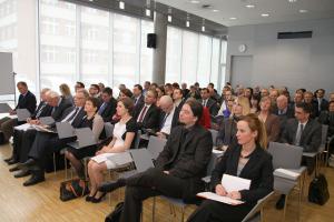 14 kwietnia w Centrum Informacji Naukowej i Bibliotece Akademickiej
odbyło się Forum Gospodarcze pt. „Rozwój kluczowych technologii
innowacyjnych w regionie śląskim w latach 2014–2020”