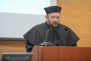 Laudację wygłosił prof. dr hab. Zbigniew Białas z Wydziału Filologicznego
UŚ