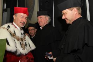 Prof. Wolfgang Nolting i prof. Christian von Bar odebrali Złote
Odznaki za Zasługi dla Uniwersytetu Śląskiego