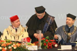 Nowy doktor honorowy Uniwersytetu Śląskiego podziękował za zaszczytne
wyróżnienie