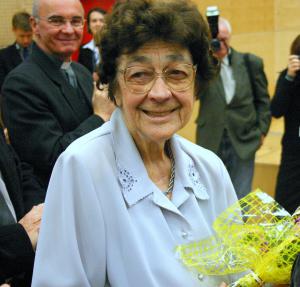 Prof. Irena Bajerowa podczas spotkania na UŚ z okazji 25-lecia
wprowadzenia stanu wojennego (15 grudnia 2006 roku) 