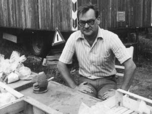 Jerzy Szydłowski na wykopaliskach w Thunau, Austria, 1977 rok