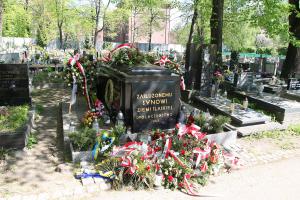 Grób Wojciecha Korfantego na cmentarzu przy ul. Francuskiej
