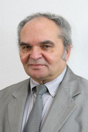 Prof. zw. dr hab. Roman Ger z Instytutu
Matematyki UŚ