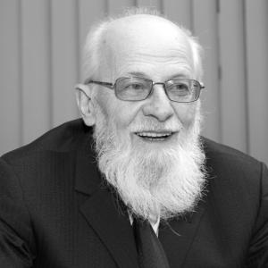 Śp. Prof. Walery Pisarek (1931–2017)