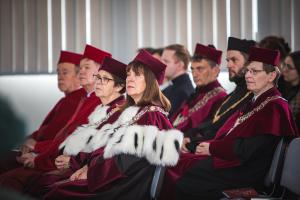 W uroczystości uczestniczyli przedstawiciele władz rektorskich
Uniwersytetu Śląskiego oraz innych uczelni