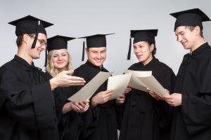 W swojej półwiecznej historii Uniwersytet Śląski wykształcił ponad 210 tysięcy absolwentów