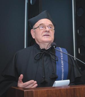 Ksiądz prof. dr hab. Janusz Mariański, doktor honoris
causa UŚ