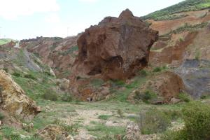 Pobieranie próbek w kamieniołomie Ojos Negros w Hiszpanii