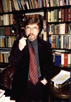 Prof. dr. hab. Wojciech Kalaga - Dyrektor Instytutu Kultury i Literatury Brytyjskiej i Amerykańskiej Wydziału Filologicznego UŚ,
a zarazem redaktor naczelny "Er(r)go" Prof. dr. hab. Wojciech Kalaga - Dyrektor Instytutu Kultury i Literatury Brytyjskiej i Amerykańskiej Wydziału Filologicznego UŚ,
a zarazem redaktor naczelny "Er(r)go"