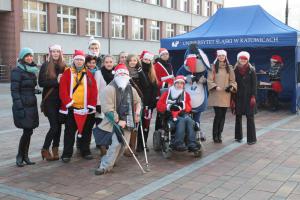 Akcja „Kulawy Mikołaj” to inicjatywa mająca na celu wskazywanie na konieczność działań na rzecz integracji osób niepełnosprawnych
z resztą społeczeństwa oraz zwrócenie uwagi na problemy tej grupy społecznej