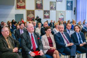 W wydarzeniu udział wzięli przedstawiciele władz uczelni, reprezentanci polskiego parlamentu
oraz administracji rządowej i samorządowej, a także rodziny i przyjaciele stypendystów